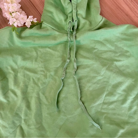 NEW Green Padded Hoodie Vest - Picture 5 of 10